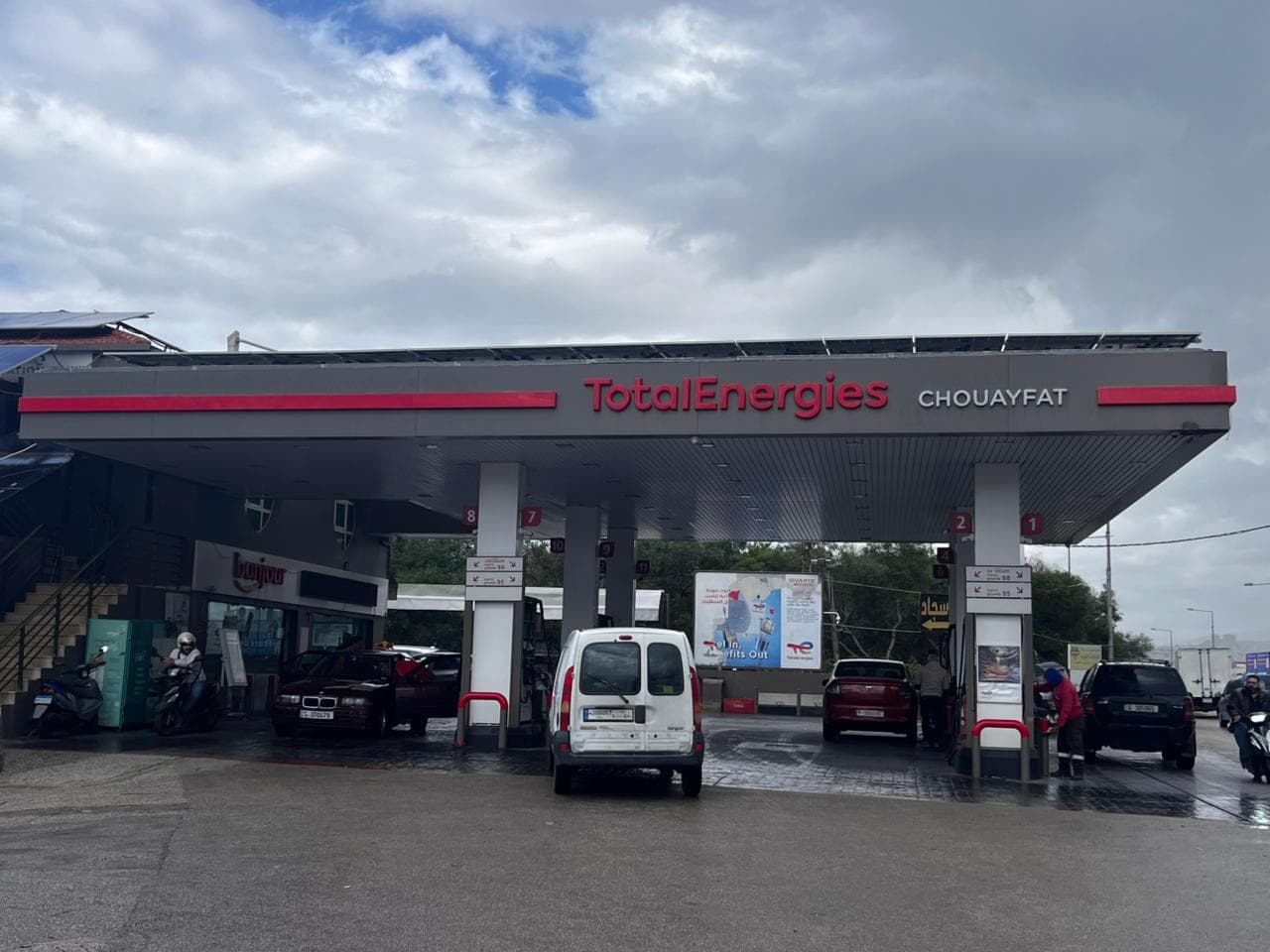 البنزين والمازوت إلى مزيد من الارتفاع في لبنان... كم بلغت الأسعار؟