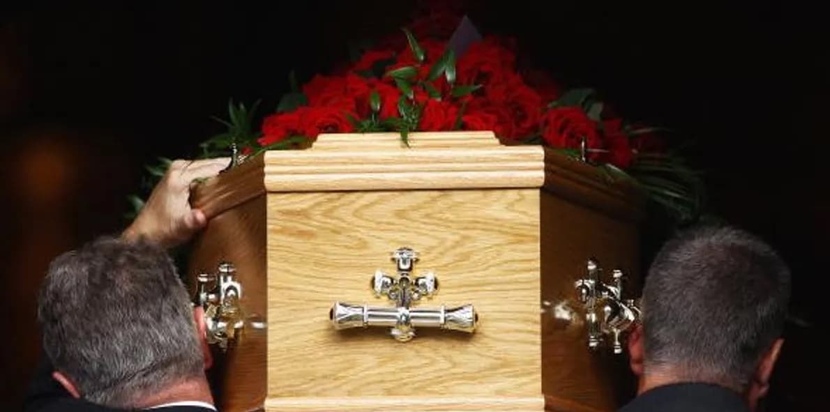 الجنائز الغريبة تعيد صياغة طقوس الموت