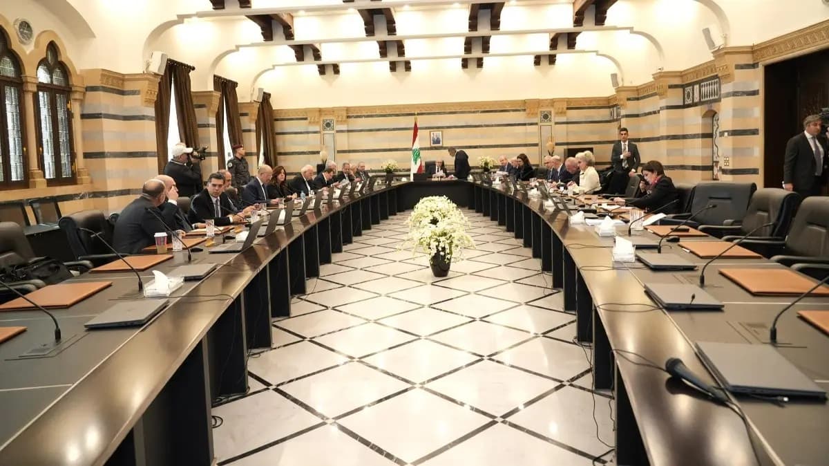 مجلس الوزراء يقر معظم بنود مشروع قانون تعديل الرواتب والأجور للعاملين في القطاع العام