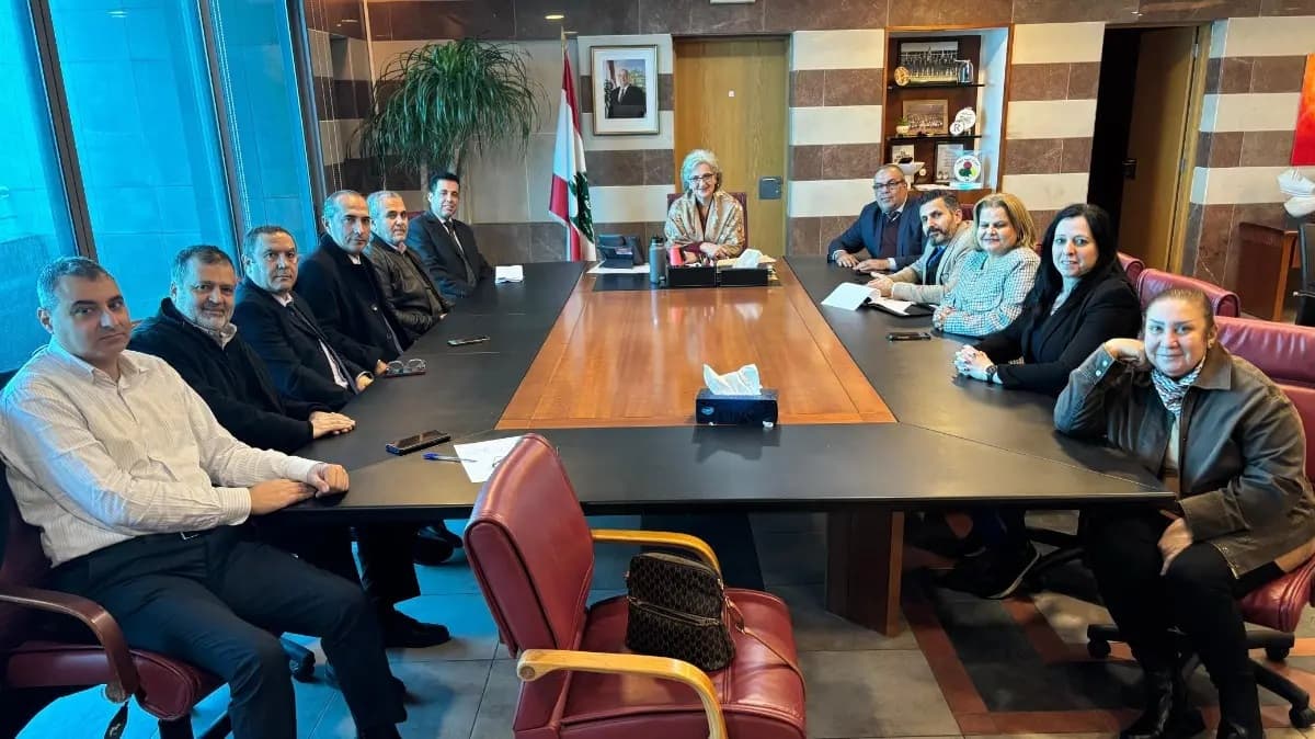 وزيرة التربية تبحث ملف تفرّغ الأساتذة المتعاقدين في الجامعة اللبنانية