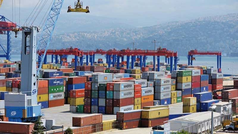 مرفأ بيروت يحقق رقماً قياسياً بمناولة 12800 حاوية