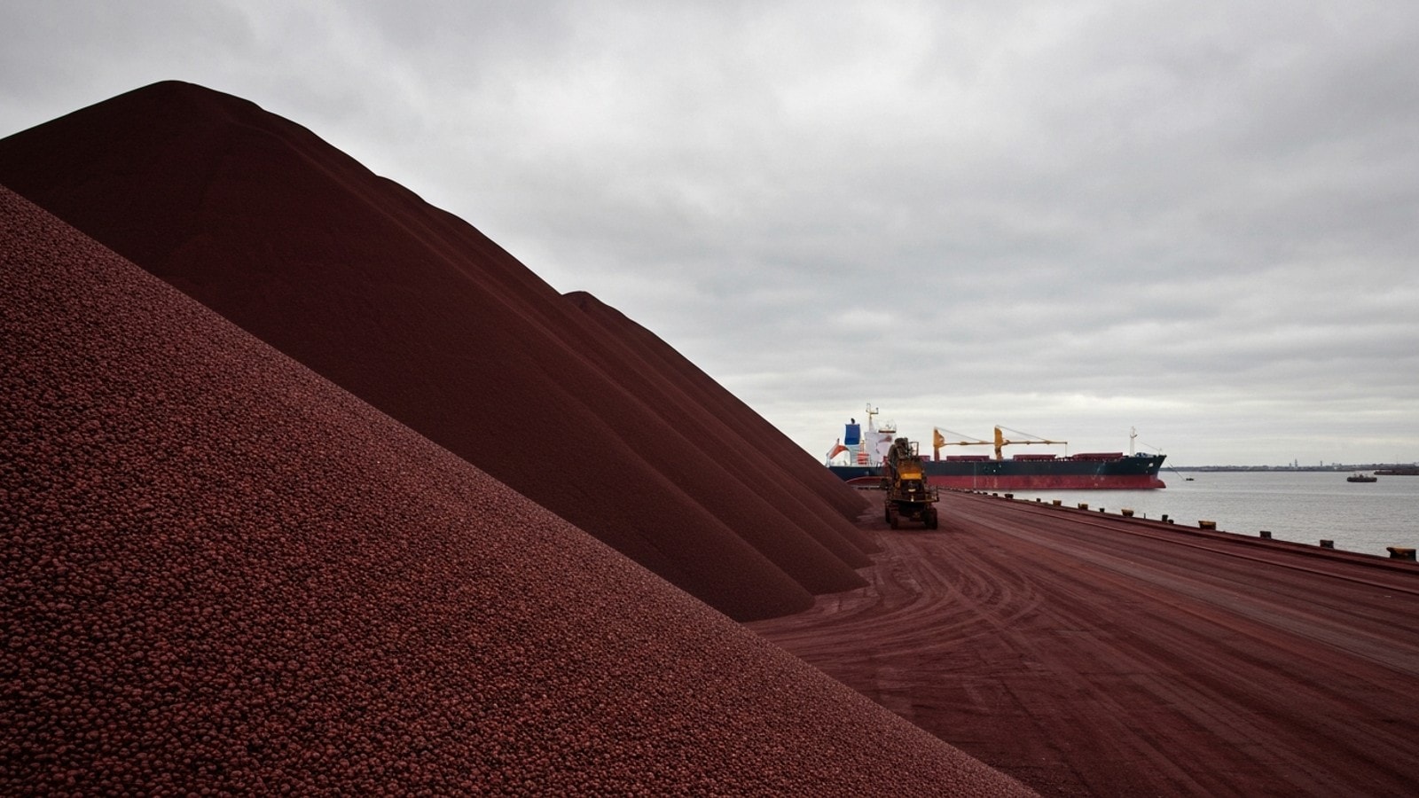 Iron Ore Plunges Below $100 Amid Supply Surge and Weak Chinese Demand