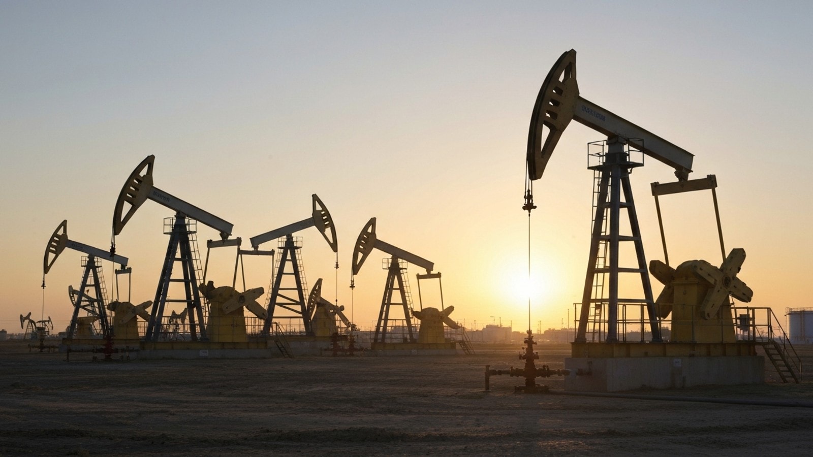 Venezuela's Oil Production Stable Following Deadly Earthquakes, Says Acting President