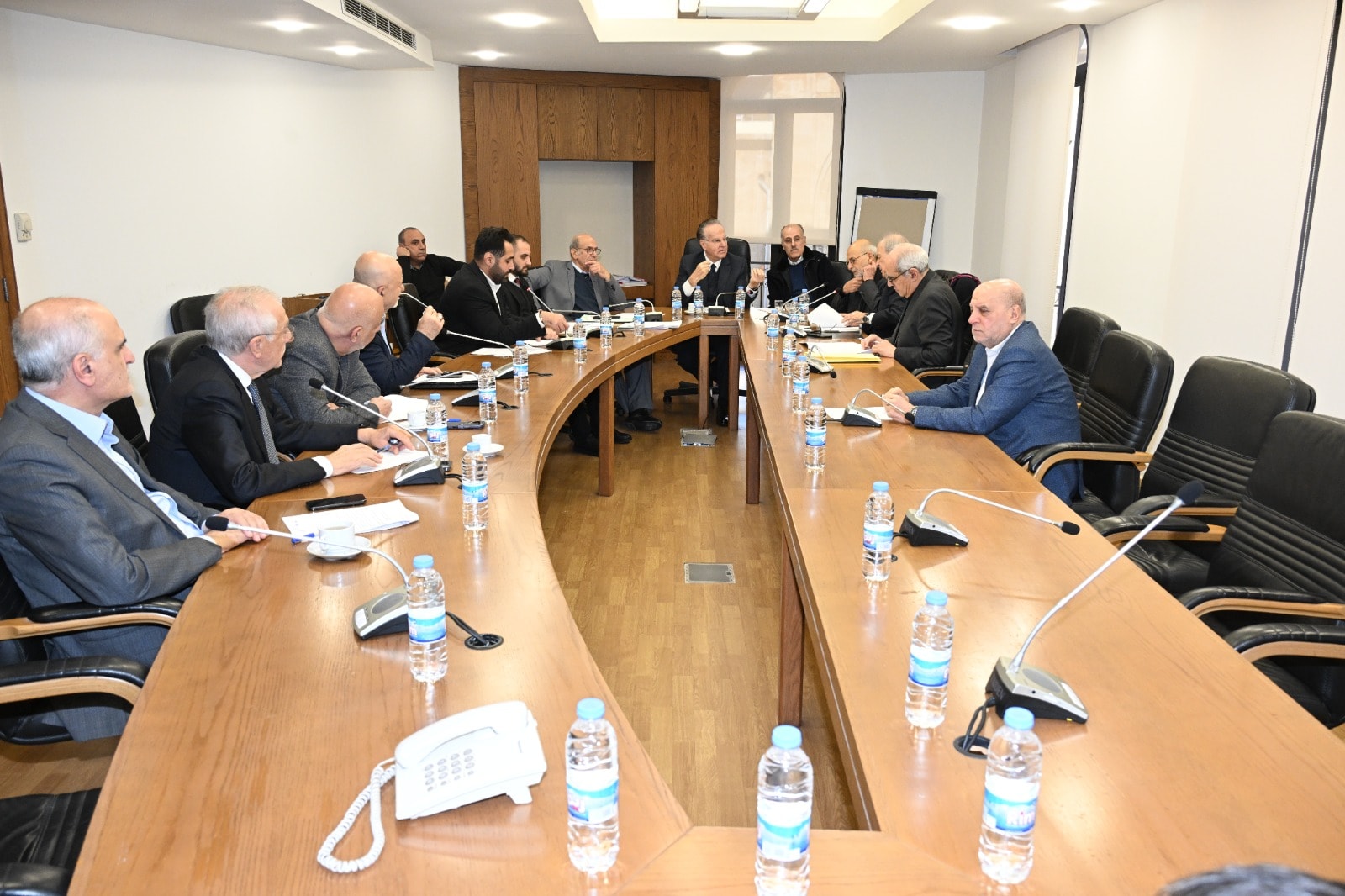 وطنية - لجنة الادارة