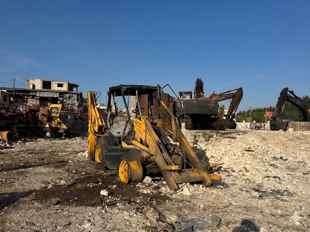  ضرب معدات الإعمار-انتهاك القانون الدولي