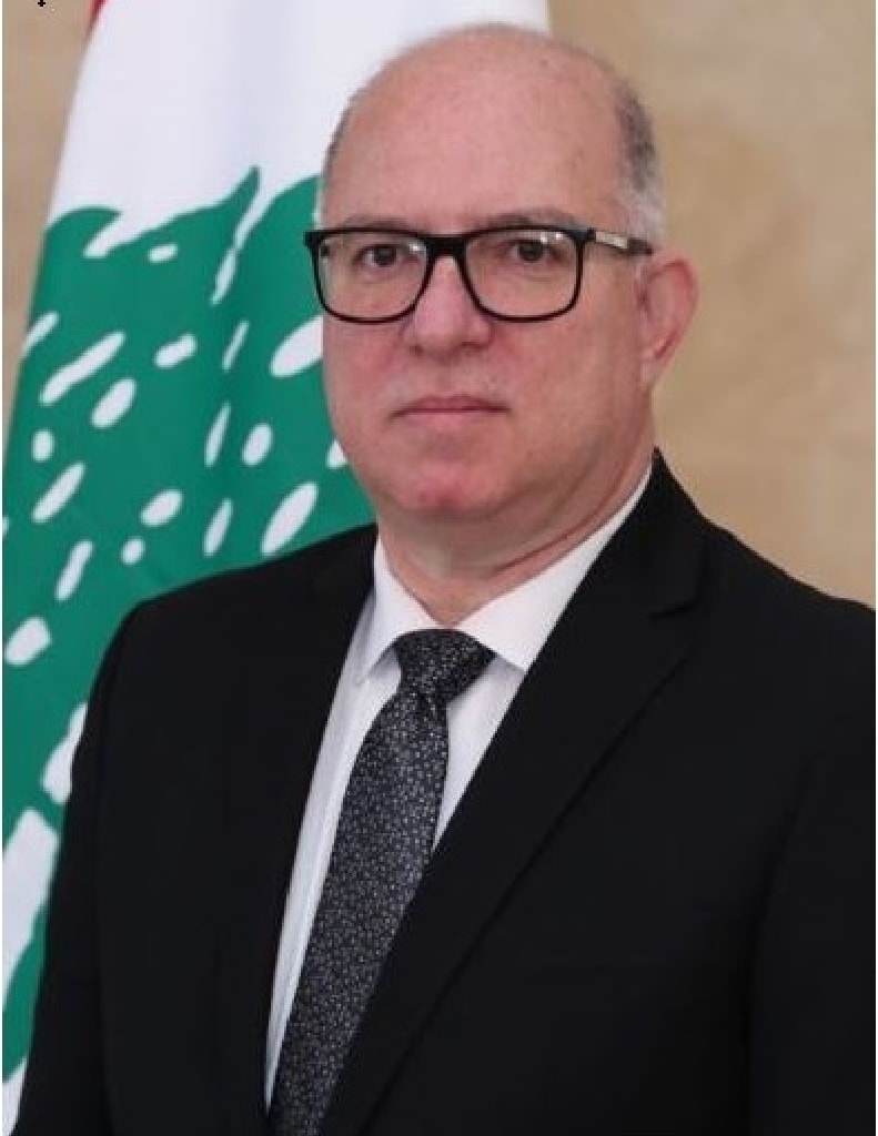 وزير العمل الدكتور محمد حيدر