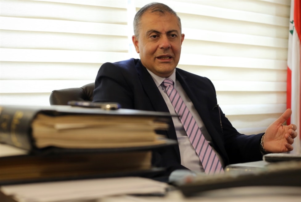 E825F5D4-4910-4A69-8864-C3D97F6B2F2B