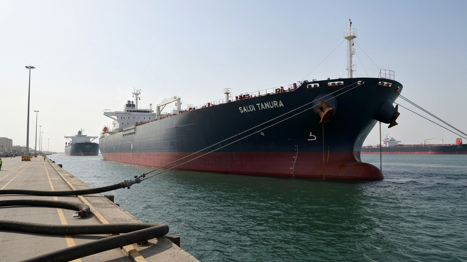 Global Oil Markets Retreat as Supply Fears Ease and Saudi Loadings Resume