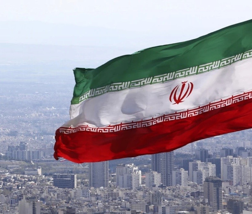 علم إيران
