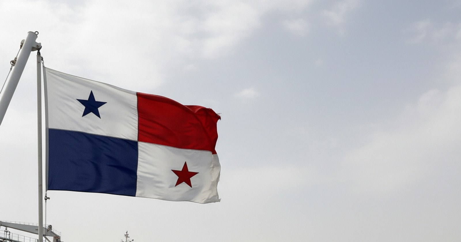 Panamanian-Flagged Tanker Transits Strait of Hormuz Bound for Japan