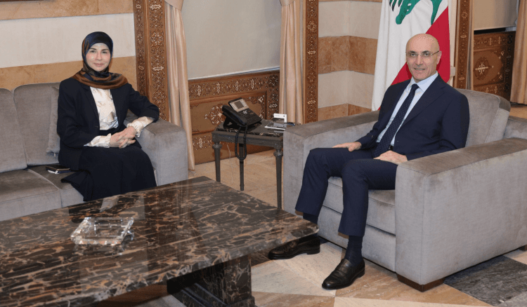 الحجار يبحث مع عز الدين والمفوضية الأممية دعم التنمية وخدمة النازحين