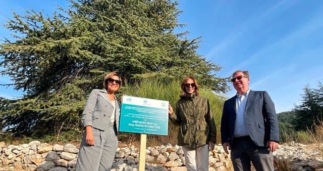 افتتاح درب أرز الملك تشارلز الثالث في محمية الشوف لتعزيز التشجير والسياحة البيئية