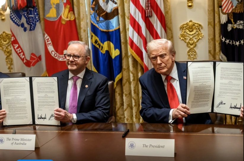 ترامب يوقع اتفاقية المعادن مع أستراليا في البيت الأبيض، 20 أكتوبر 2025 (إكس)