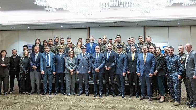 لبنان يعزز السلامة البحرية بتخريج 392 ضابطًا وعاملًا ضمن برنامج تدريبي دولي