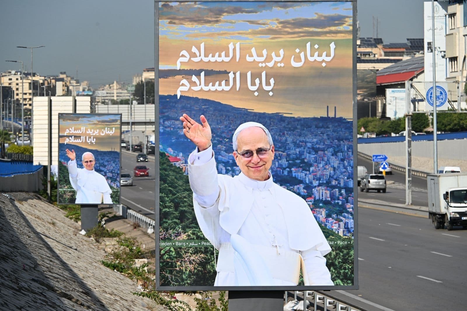 وزارة الداخلية تصدر قراراً بمنع سير الشاحنات بمناسبة زيارة البابا إلى لبنان