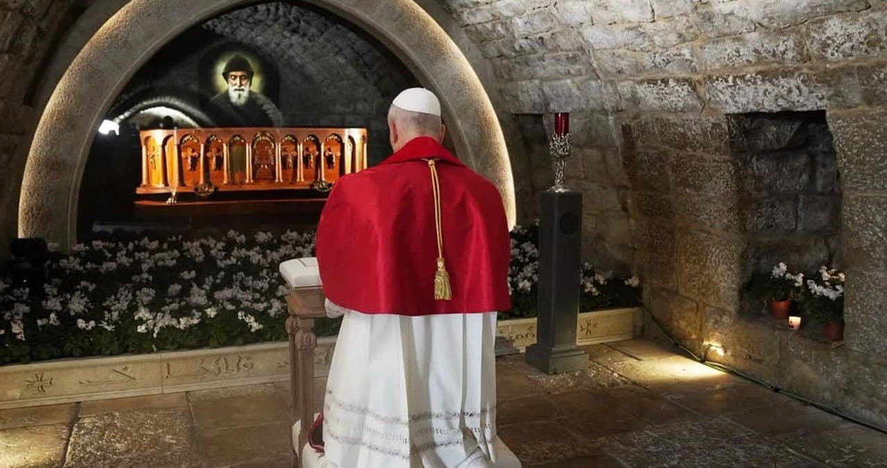 اليوم الثاني… عنايا تتألّق بحجّ البابا لاون