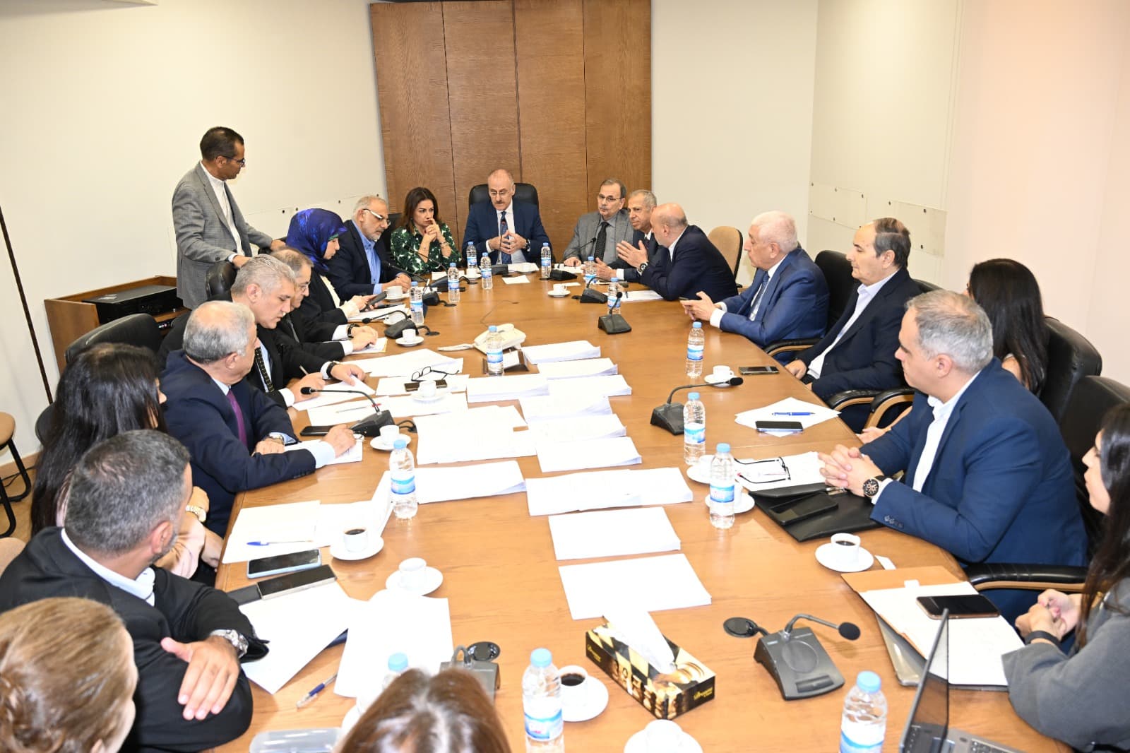 اللجنة النيابية تبحث قانون تنظيم الحضانات في لبنان