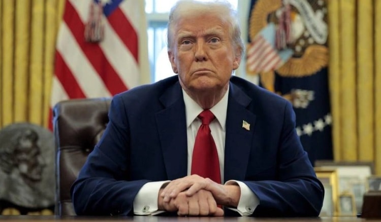 "ترامب يدعو لجنة الاتصالات الفيدرالية لإلغاء تراخيص البث لشبكة "إيه بي سي