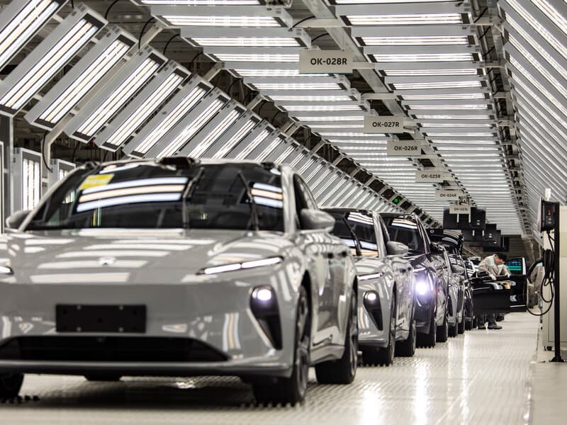 مبيعات ضعيفة وخصومات حادة..كيف تواجه معارض السيارات الصينية التحديات الجديدة؟