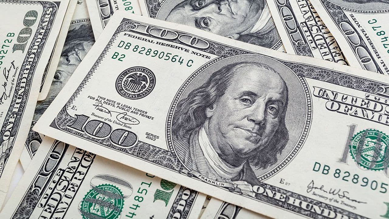 ارتفاع الدولار وسط ترقب بيانات التضخم الأميركية
