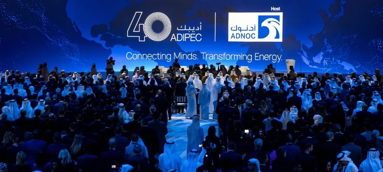 أبوظبي تجمع عمالقة الطاقة في أكبر حدث عالمي يرسم مستقبل الصناعة