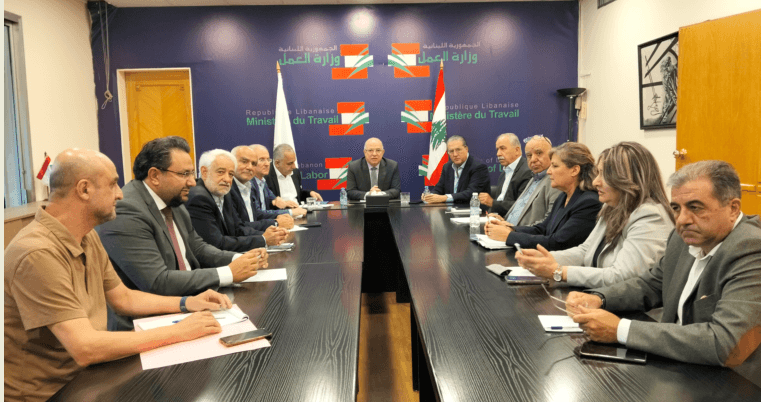إجتماع في وزارة العمل لبحث مشروع تعويضات نهاية الخدمة... حيدر يؤكد أنّ حقوق العمّال "مقدّسة"