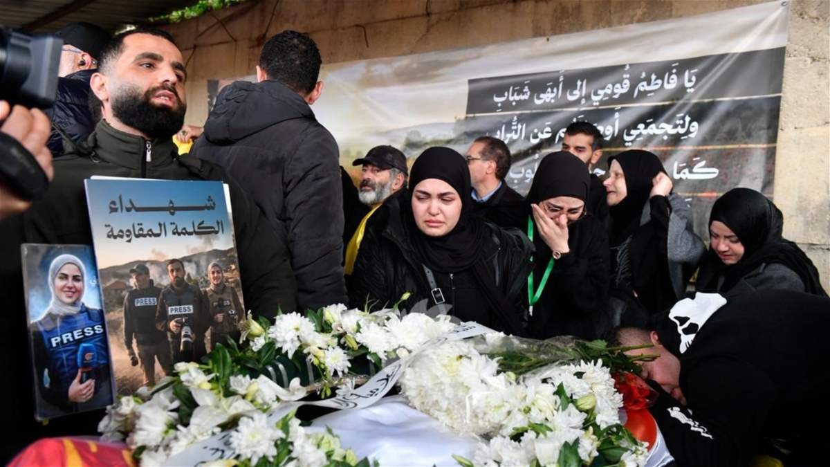 تشييع علي شعيب وفاطمة فتوني ومحمد فتوني